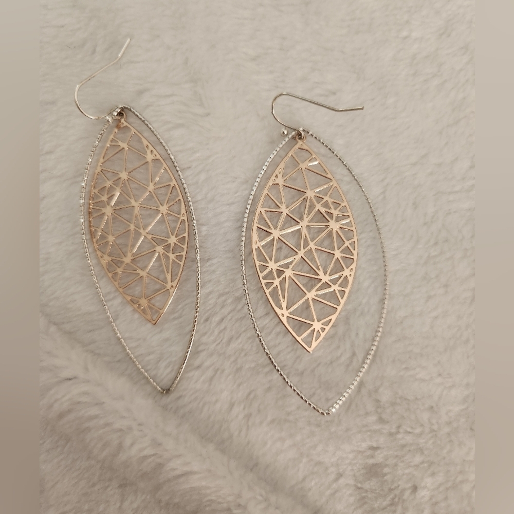 2/$10 Two Tone Leaf Earrings Pierced